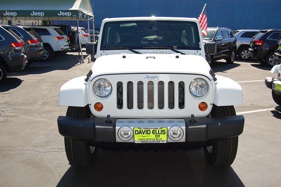 2013 Jeep Wrangler 1500 Extended Cargo Clean