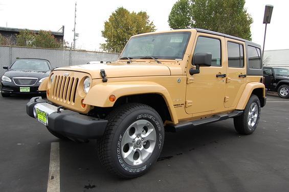 2013 Jeep Wrangler 1500 Extended Cargo Clean