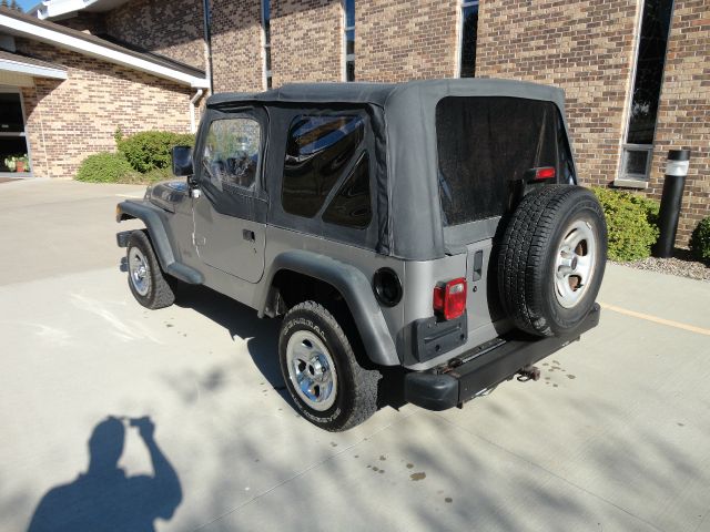 2000 Jeep Wrangler Unlimited SE