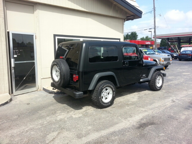 2004 Jeep Wrangler Unlimited Crew Cab Lariat