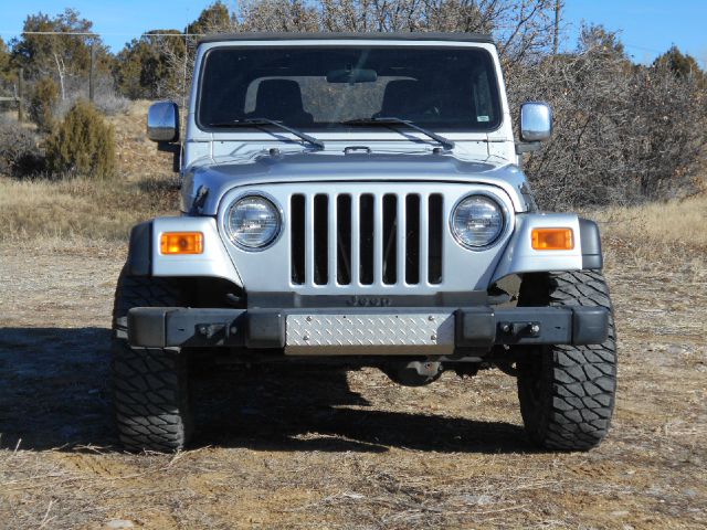 2005 Jeep Wrangler Unlimited 1500 Extended Cargo Clean