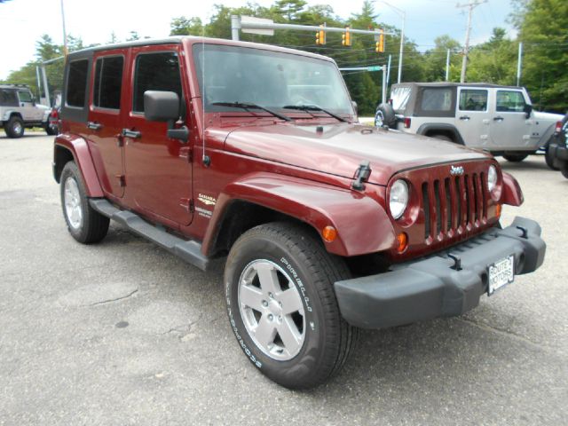 2007 Jeep Wrangler Unlimited 1500 Extended Cargo Clean