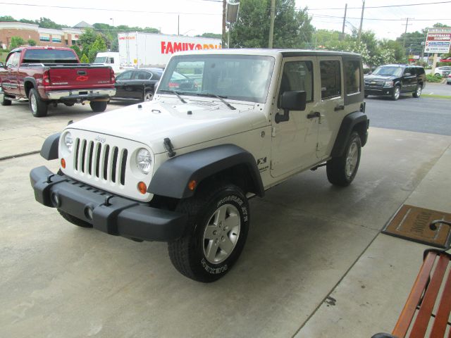 2007 Jeep Wrangler Unlimited 1500 Extended Cargo Clean