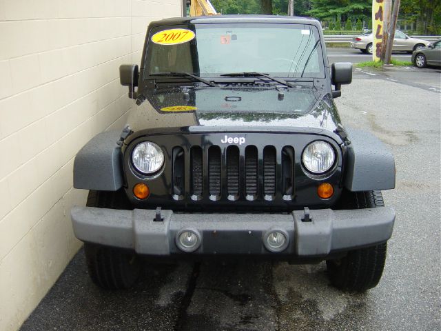 2007 Jeep Wrangler Unlimited 1500 Extended Cargo Clean