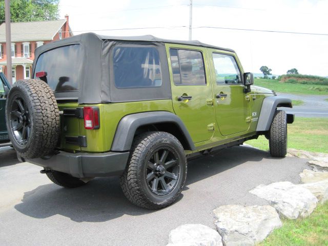 2007 Jeep Wrangler Unlimited 1500 Extended Cargo Clean