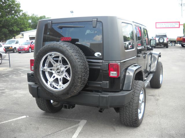 2007 Jeep Wrangler Unlimited 1500 Extended Cargo Clean