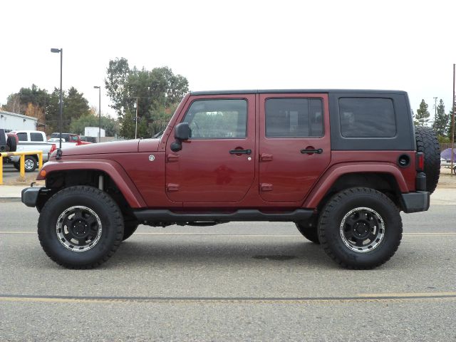 2007 Jeep Wrangler Unlimited 1500 Extended Cargo Clean