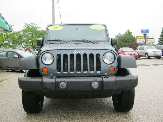 2007 Jeep Wrangler Unlimited 1500 Extended Cargo Clean