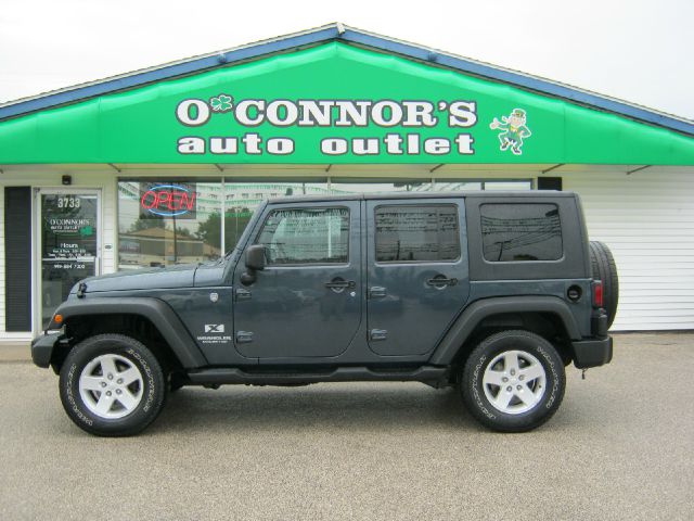 2007 Jeep Wrangler Unlimited 1500 Extended Cargo Clean