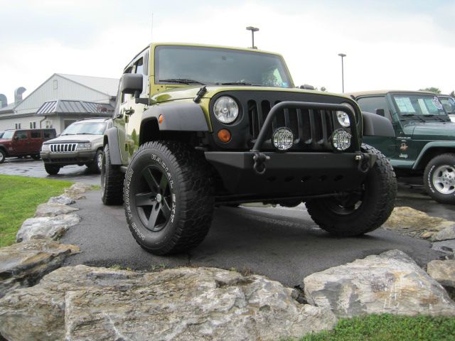 2007 Jeep Wrangler Unlimited 1500 Extended Cargo Clean