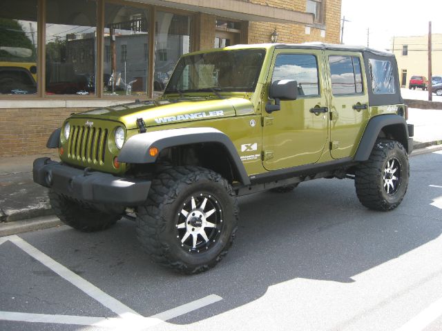 2007 Jeep Wrangler Unlimited 1500 Extended Cargo Clean