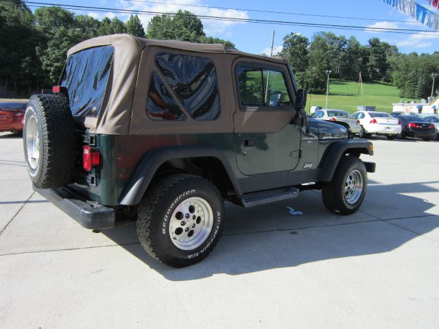 2007 Jeep Wrangler Unlimited 1500 Extended Cargo Clean