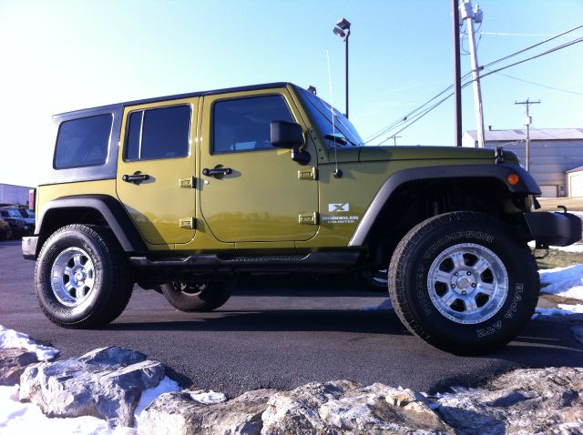 2008 Jeep Wrangler Unlimited 1500 Extended Cargo Clean