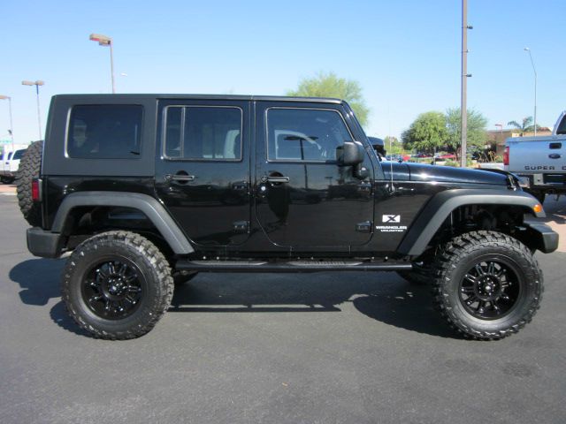 2008 Jeep Wrangler Unlimited 1500 Extended Cargo Clean