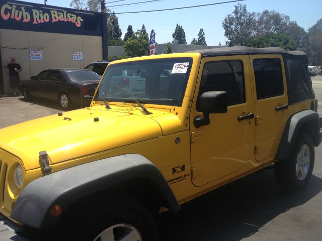 2008 Jeep Wrangler Unlimited 1500 Extended Cargo Clean