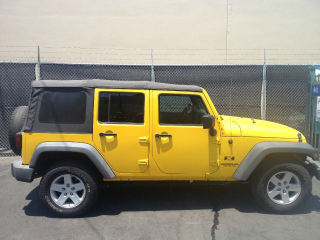 2008 Jeep Wrangler Unlimited 1500 Extended Cargo Clean