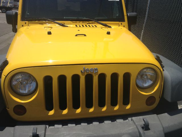 2008 Jeep Wrangler Unlimited 1500 Extended Cargo Clean