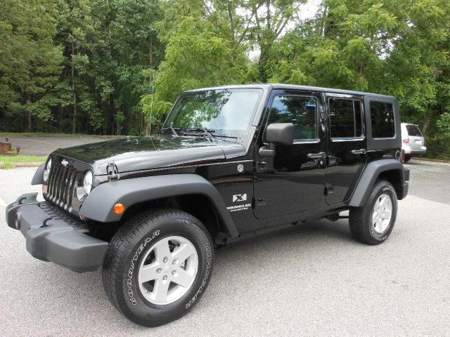 2008 Jeep Wrangler Unlimited 1500 Extended Cargo Clean