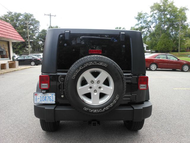 2008 Jeep Wrangler Unlimited 1500 Extended Cargo Clean