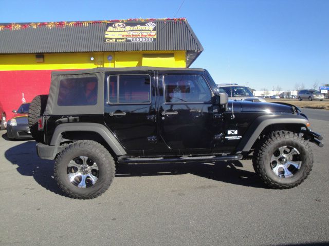 2008 Jeep Wrangler Unlimited AWD W/nav, Leather, 3rd Rowsunroof