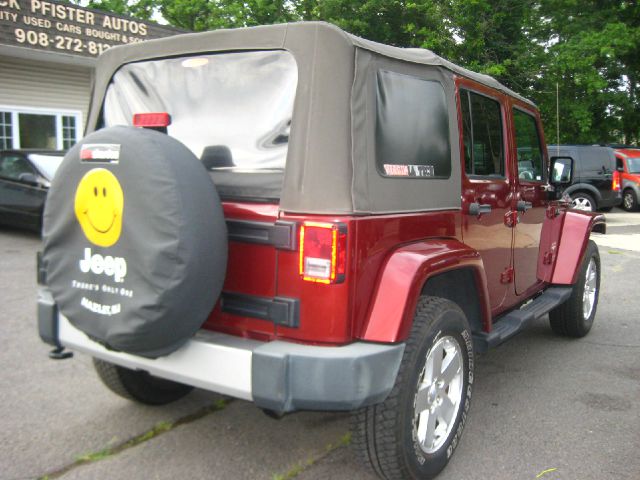 2009 Jeep Wrangler Unlimited 1500 Extended Cargo Clean