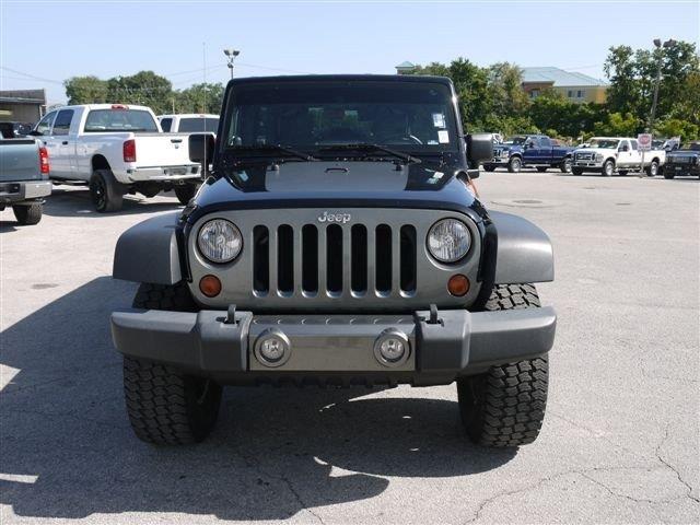 2010 Jeep Wrangler Unlimited 4dr Sdn 5.5L V8 RWD