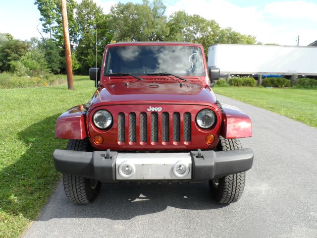 2010 Jeep Wrangler Unlimited 1500 Extended Cargo Clean