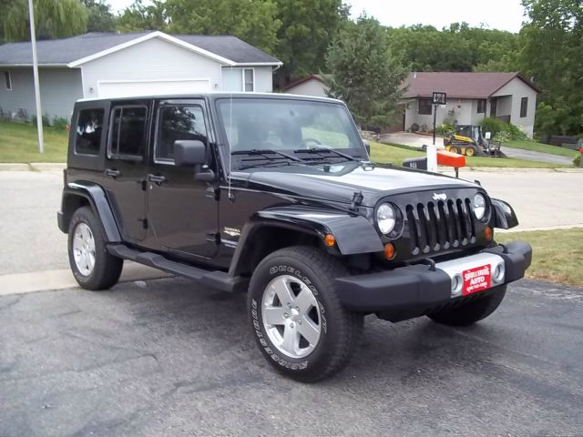 2010 Jeep Wrangler Unlimited 1500 Extended Cargo Clean