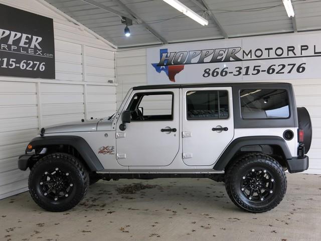 2011 Jeep Wrangler Unlimited Nav-awd-2 Tv/dvd IN Headrests-quads-third-moon-6 C