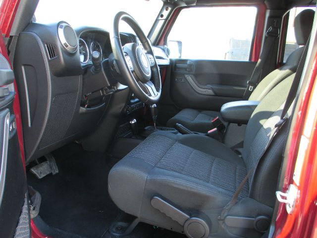 2011 Jeep Wrangler Unlimited 740il Navigation