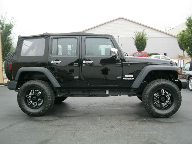 2011 Jeep Wrangler Unlimited 740il Navigation