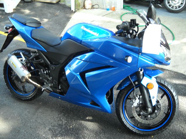 2008 Kawasaki Ninja 250 Gl320 4matic 4dr 3.0L Bluetec 4x4 SUV