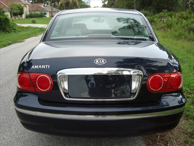 2004 Kia Amanti Unknown