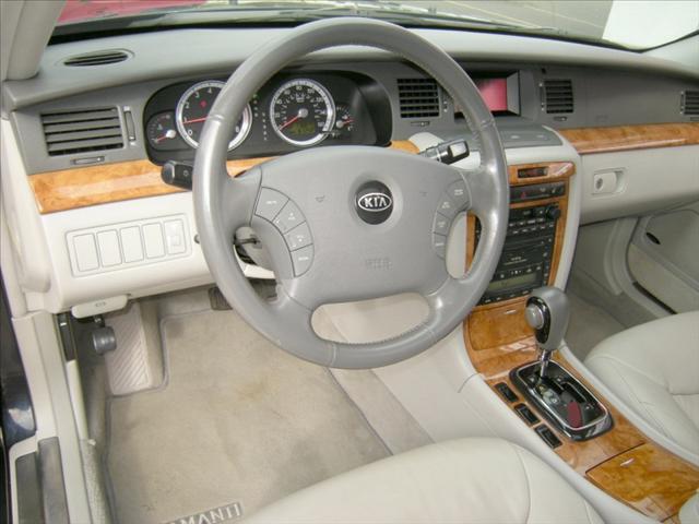 2005 Kia Amanti Unknown