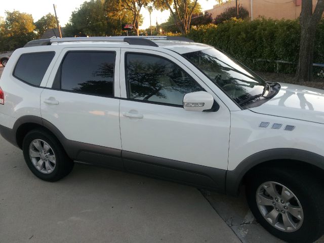 2009 Kia Borrego 5dr HB