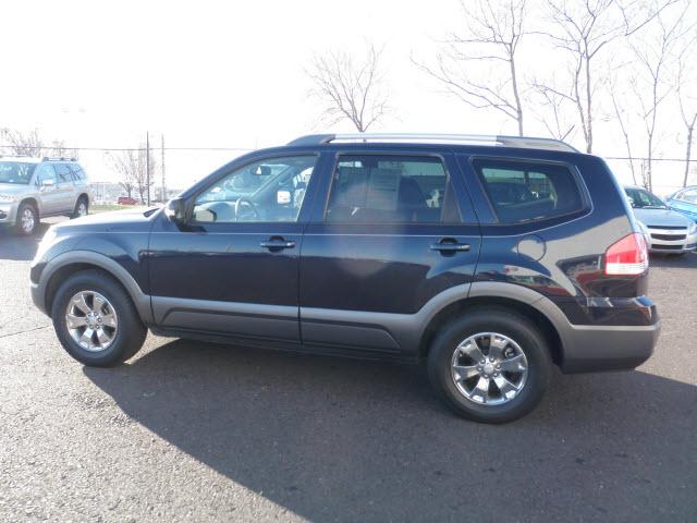 2009 Kia Borrego Open-top