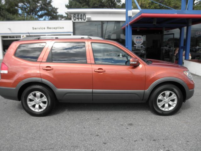 2009 Kia Borrego GT Moonroof