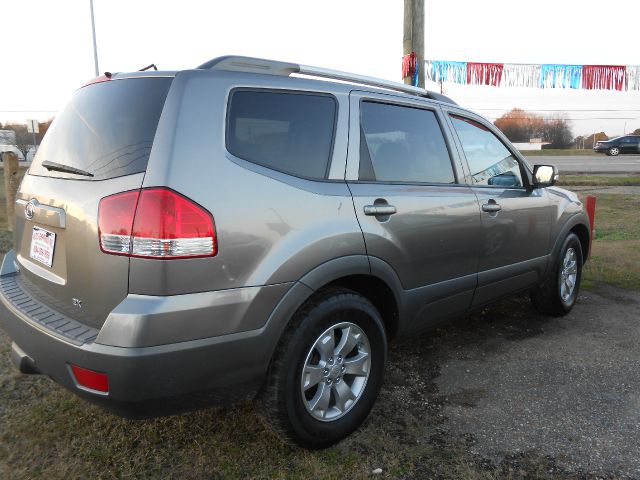 2009 Kia Borrego 5dr HB