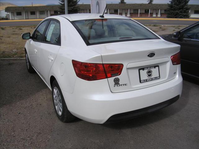 2010 Kia Forte Unknown