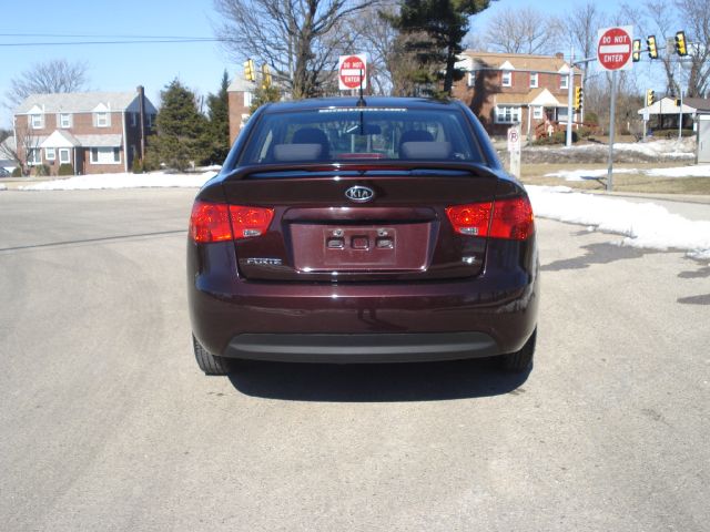 2010 Kia Forte Open-top