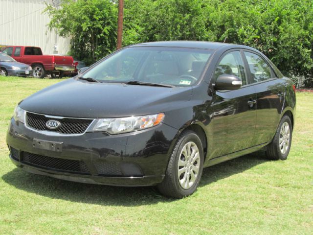 2010 Kia Forte Open-top