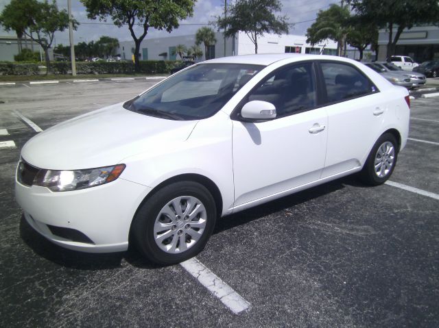 2010 Kia Forte Open-top