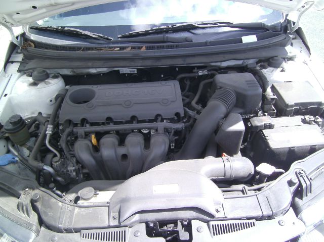 2010 Kia Forte Open-top