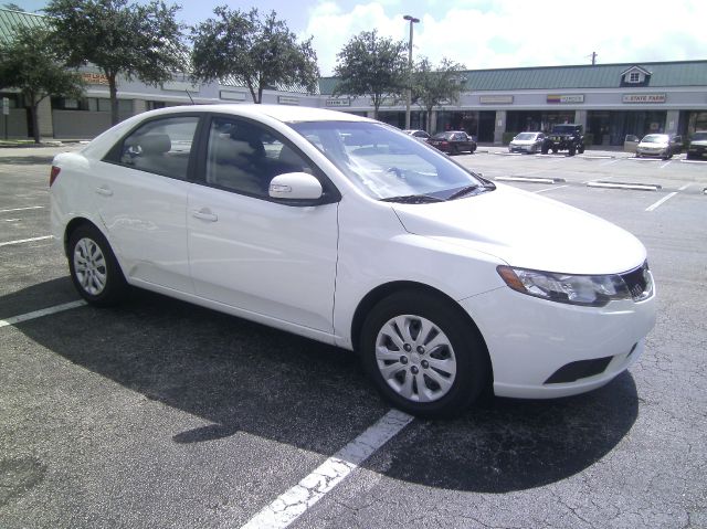 2010 Kia Forte Open-top