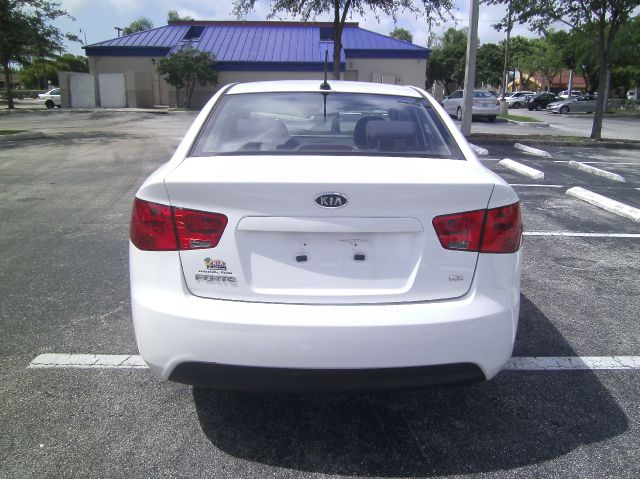 2010 Kia Forte Open-top