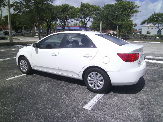 2010 Kia Forte Open-top