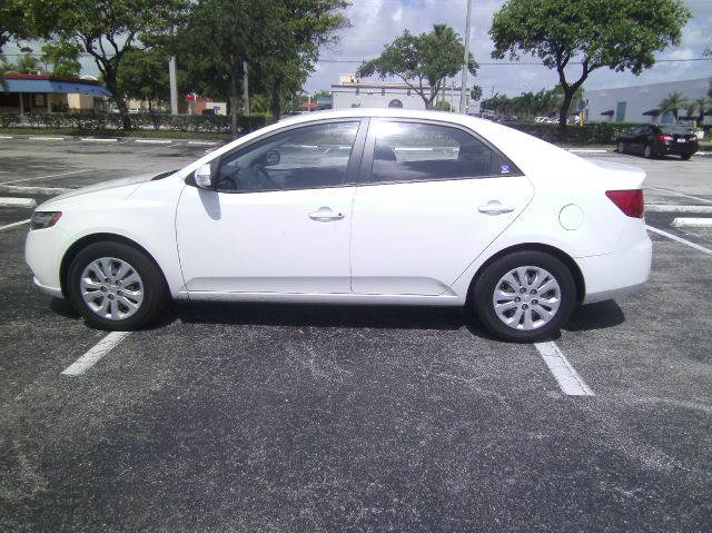 2010 Kia Forte Open-top