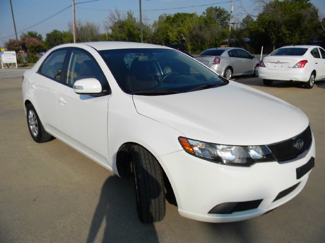 2010 Kia Forte Open-top