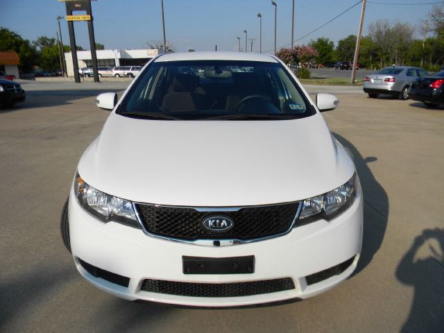 2010 Kia Forte Open-top