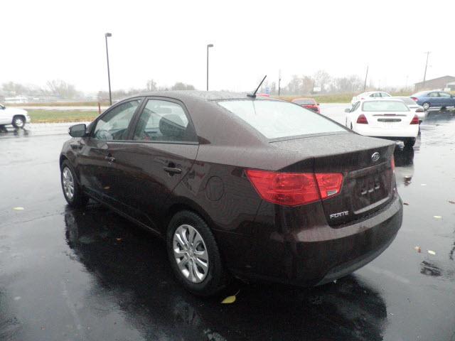 2010 Kia Forte Open-top